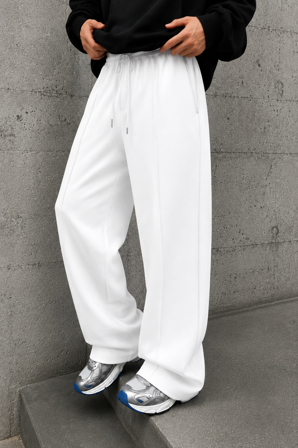 Pleated Relaxed White Trouser
