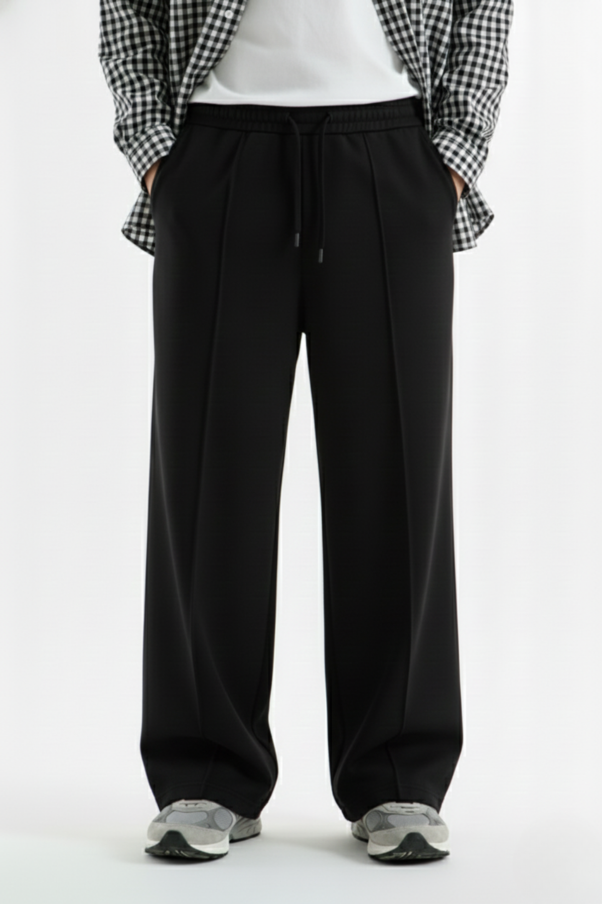 Pleated Relaxed Black Trouser