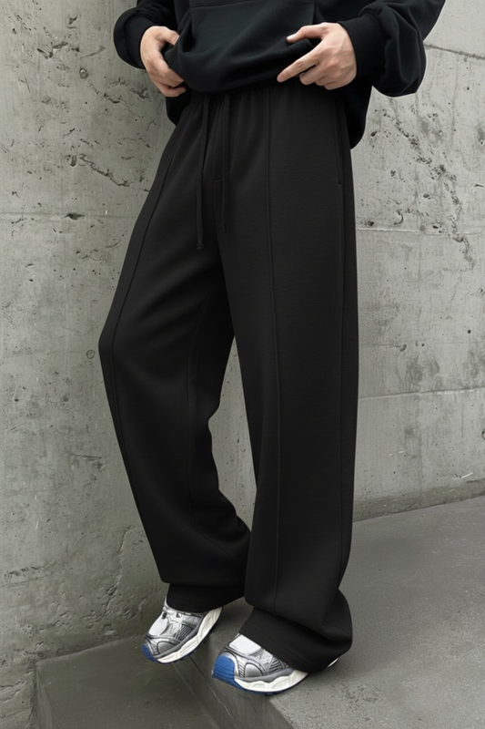 Pleated Relaxed Black Trouser
